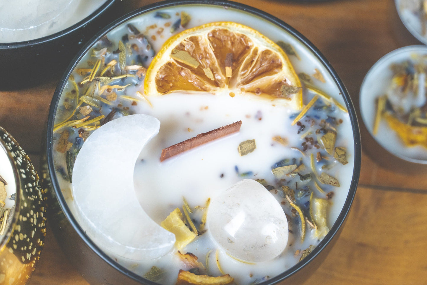 Cleansing Intention Candles: White Tea, Sage, Lavender & Crystals for Manifestation Rituals