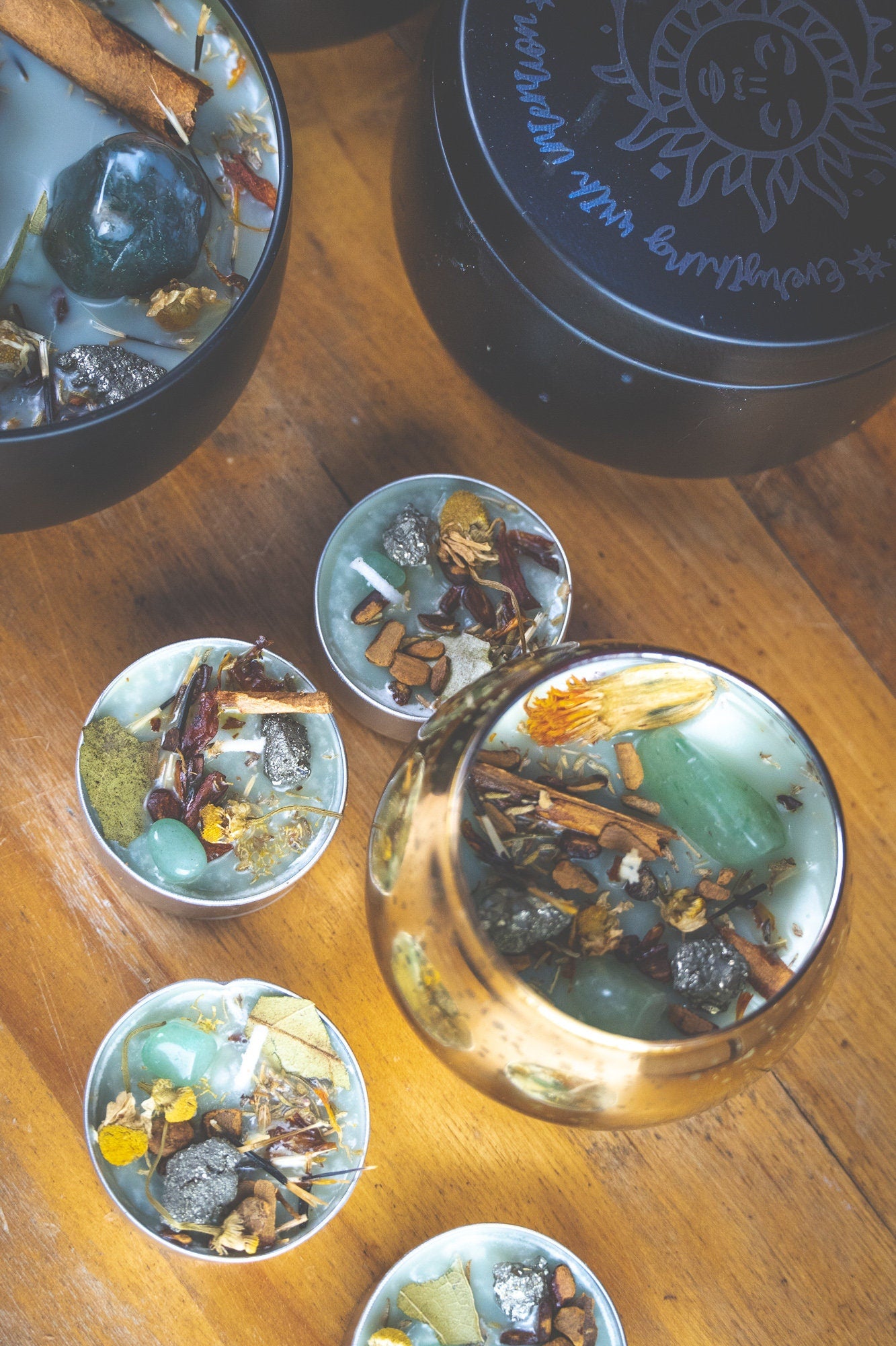 Scented Herbal Intention Candle with Crystals for Prosperity, Abundance & Manifestation