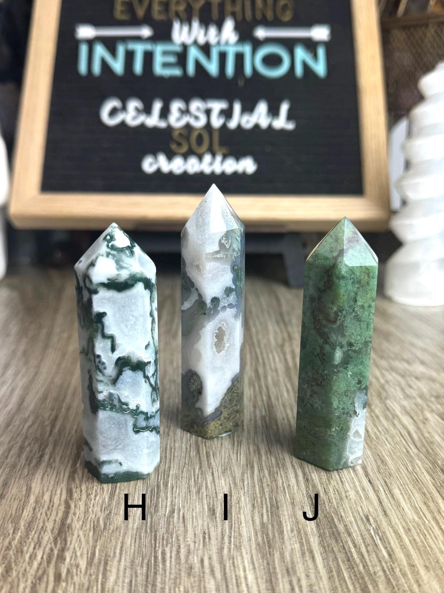Enchanting Moss Agate Towers: Witchy Altar Decor & Divination Tools for Spiritual Practices